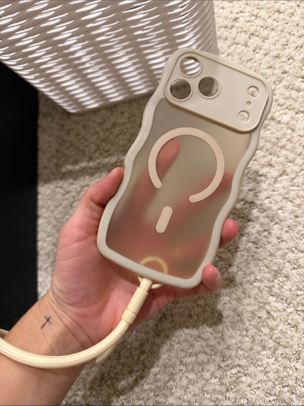 Slim Silicone MagSafe Compatible Phone Case - Cream